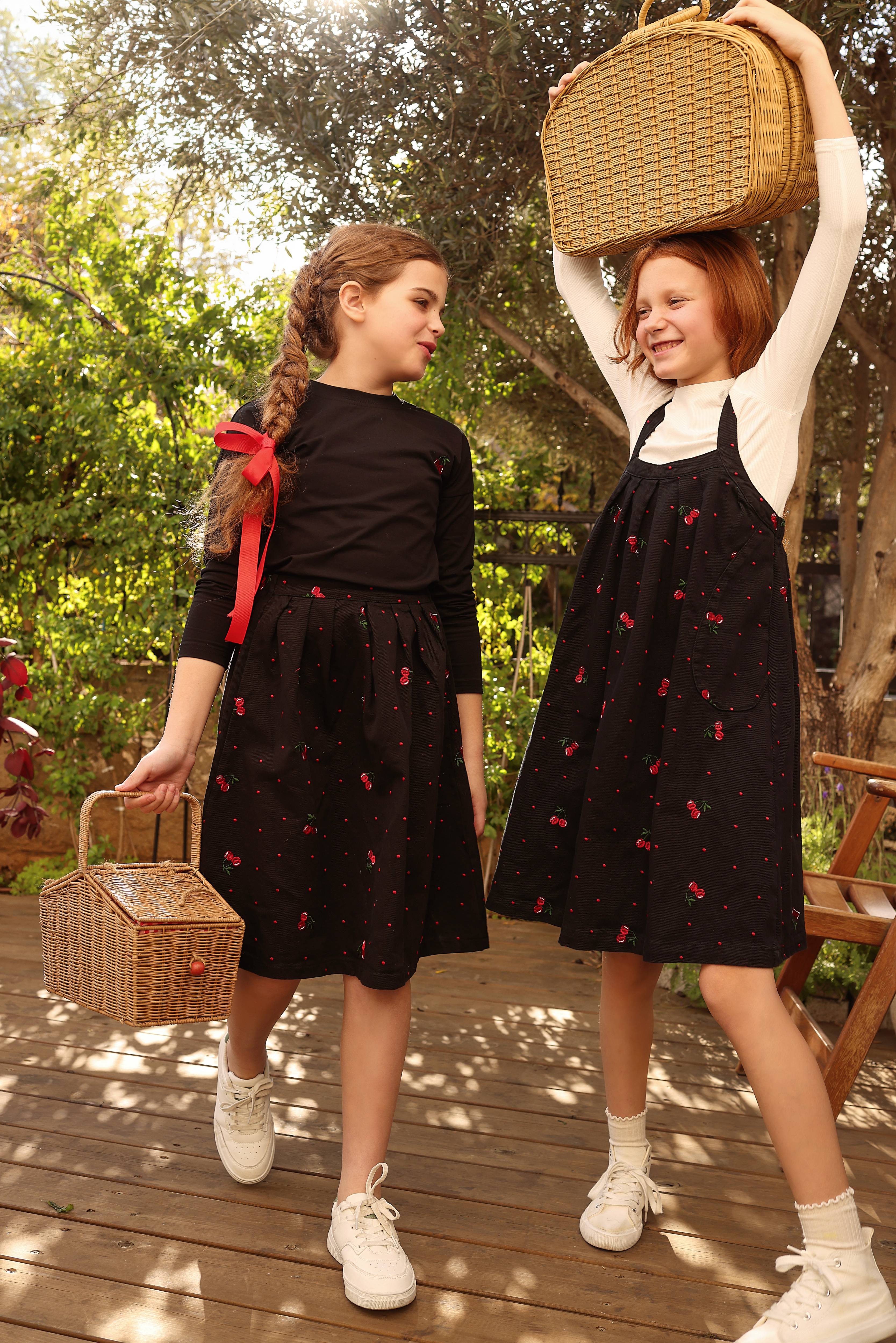 חצאית cherry (410)